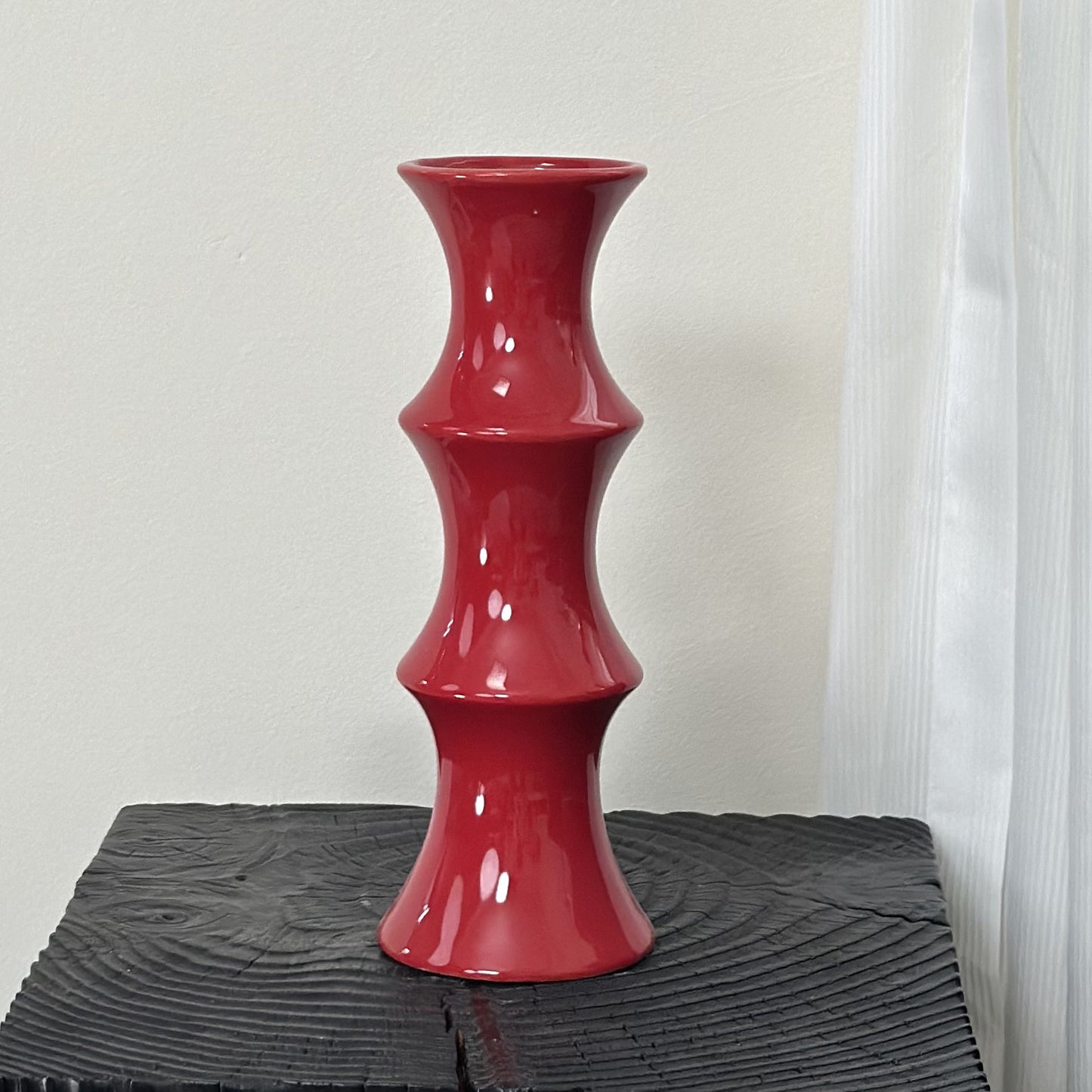 Zen Bamboo Ceramic Vase: A Sculpture of Nature’s Rhythm